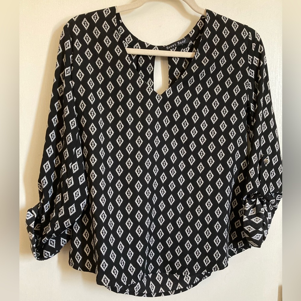 *Sweet Rain Black w/ White Diamond Boho Print 3/4 Sleeve Blouse